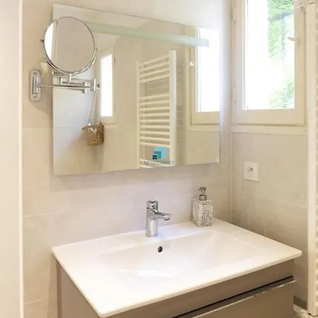 Rez De Avec Sa Piscine Privative