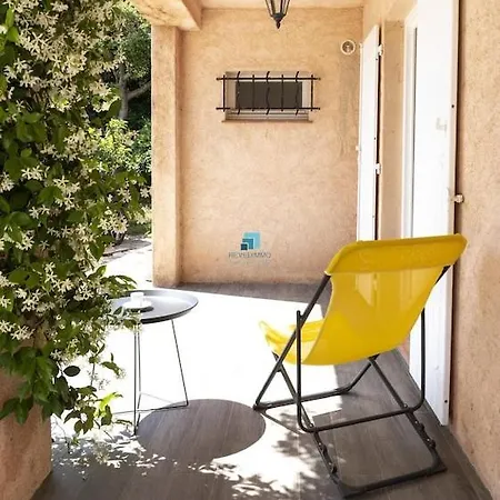 Villa Rez De Avec Sa Piscine Privative